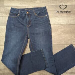 Chico's The So Lifting Straight Leg Jeans Size Chico's 0 (4) Short